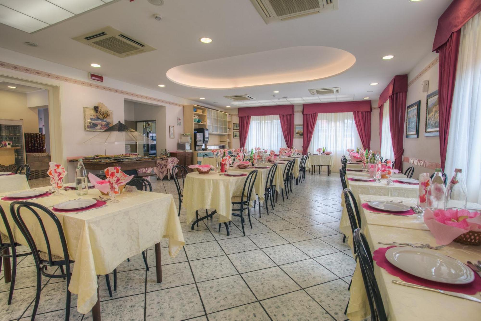 Villa Zavatta "B&B - Rooms & Apartments" Bellaria-Igea Marina Exterior foto